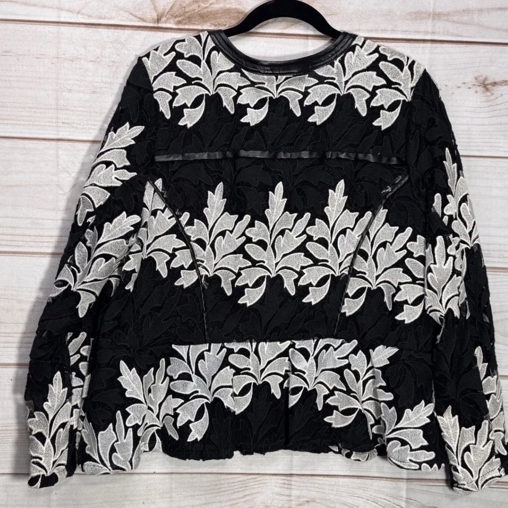 INC International Concepts Woman Black White Floral Lace Zip Front Jacket 1X